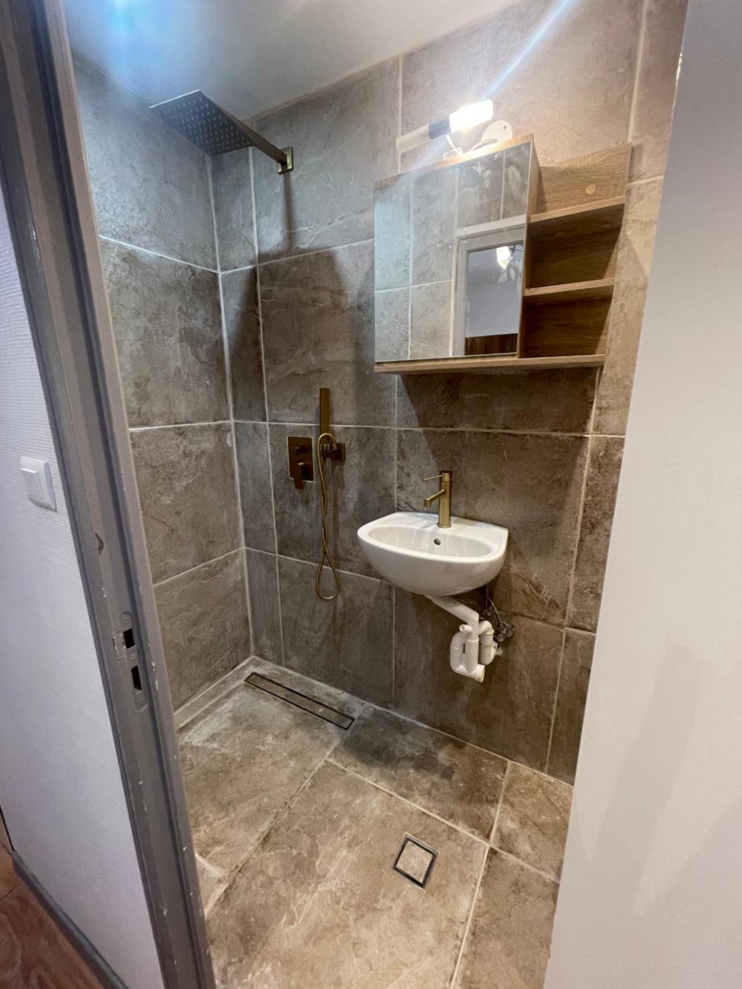 Strasbourg Petit Cocon Emplacement Ideal Centre Ville, Place De Pierre Rdc 25M2 Ngoại thất bức ảnh